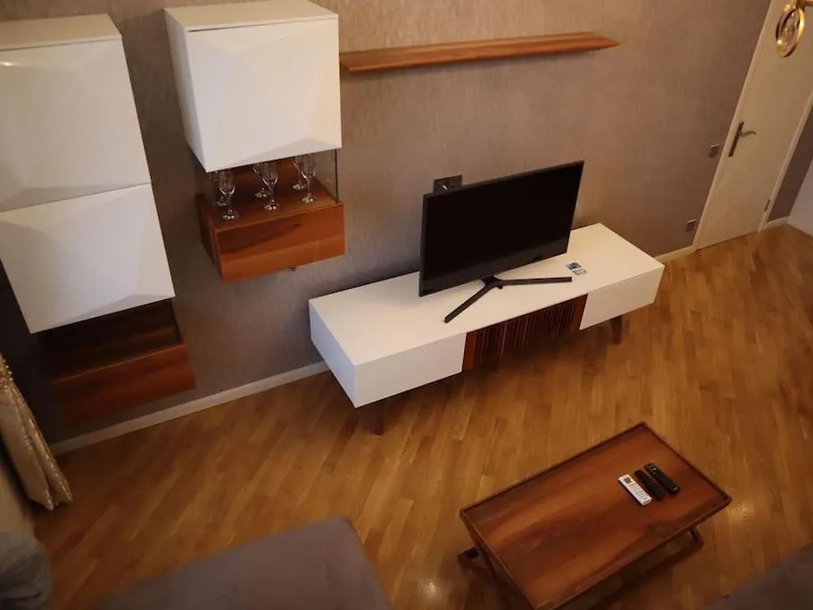 Explore Baku From Ysb Apartment 0*,
