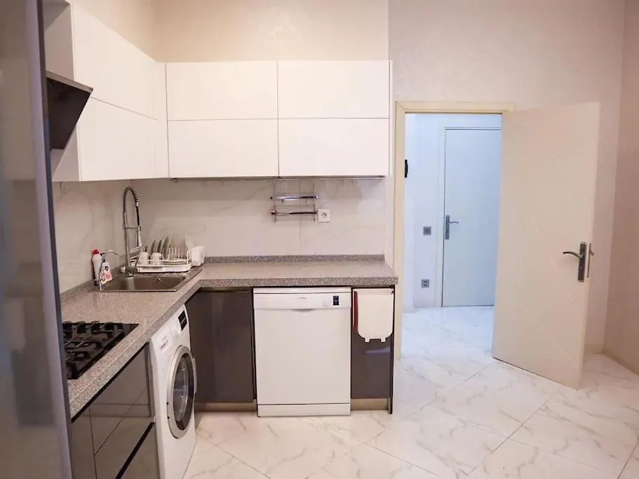 Explore Baku From Ysb Apartment