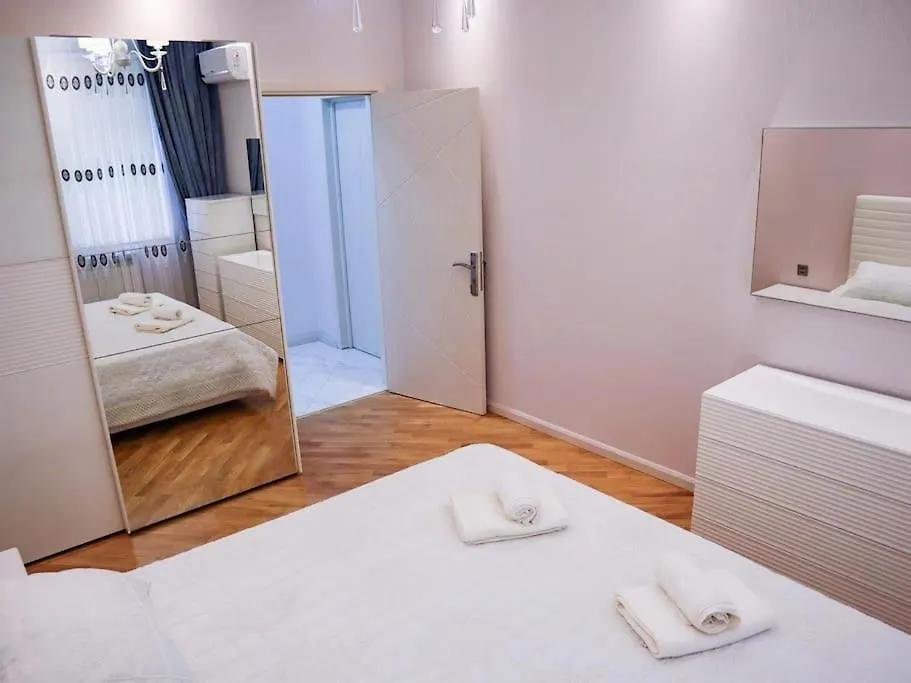 Explore Baku From Ysb Apartment 0*,  Azerbaijan